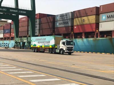 無人駕駛港口集裝箱運輸車，中國這次厲害了！